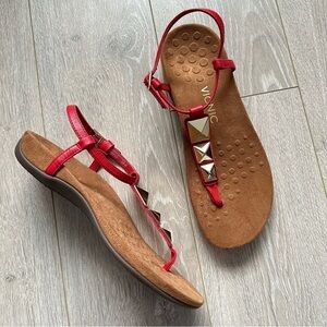 Vionic Sandals Shoes Rest Nala T-Strap Leather Adjustable Buckle Studded Red 9
